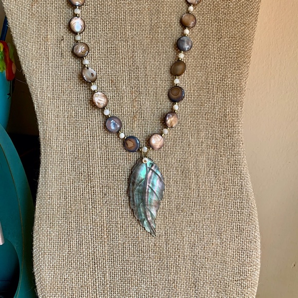 Mother of Pearl Leaf Dangle Necklace Earthy rustic - Picture 8 of 8